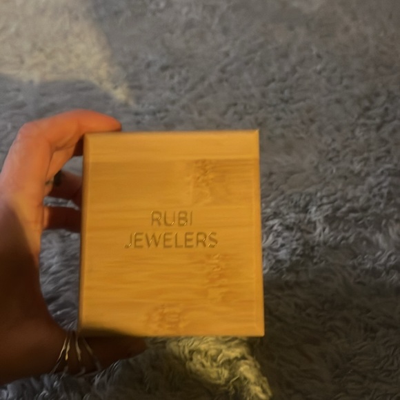 Pendant - Picture 4 of 4